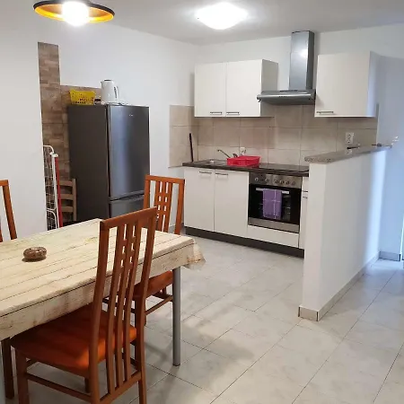 Natali Apartman
